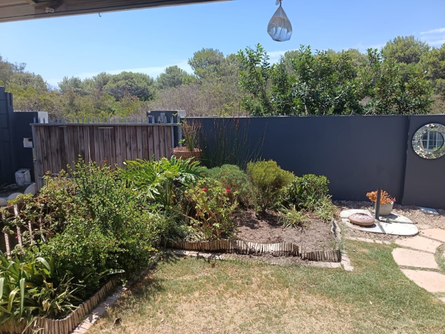 2 Bedroom Property for Sale in Kleinkrantz Western Cape